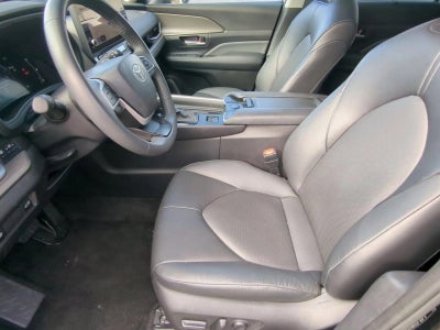 2025 Toyota Grand Highlander XLE AWD (Natl)