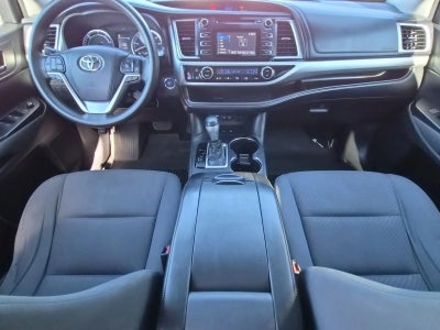 2017 Toyota Highlander Hybrid LE V6 AWD (Natl)