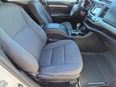 2017 Toyota Highlander Hybrid LE V6 AWD (Natl)
