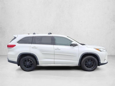 2017 Toyota Highlander Hybrid LE V6 AWD (Natl)
