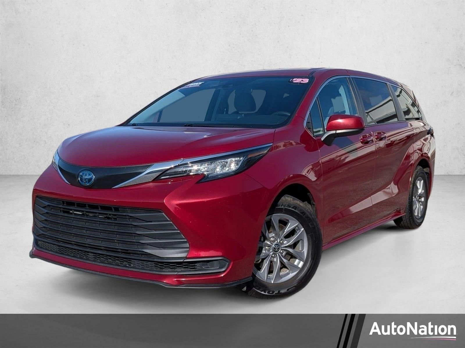 2023 Toyota Sienna LE FWD 8-Passenger (Natl)