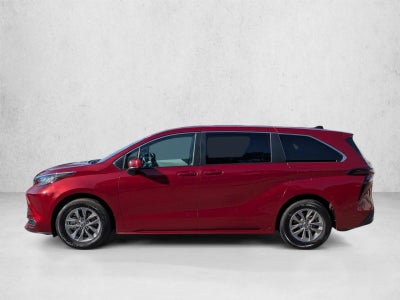 2023 Toyota Sienna LE FWD 8-Passenger (Natl)