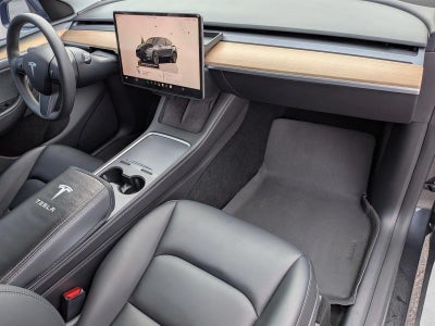 2024 Tesla Model Y Long Range AWD