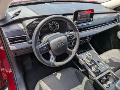2022 Mitsubishi Outlander ES FWD