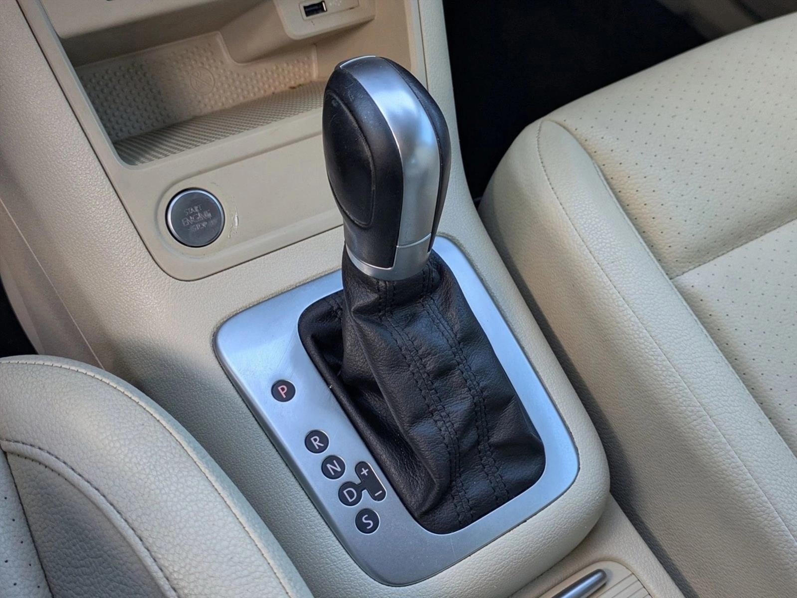 2016 Volkswagen Tiguan 2WD 4dr Auto S