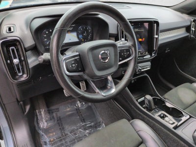 2021 Volvo XC40 T5 AWD R-Design