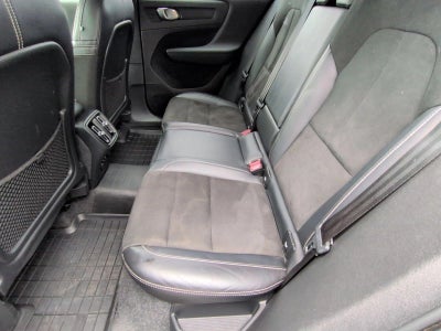 2021 Volvo XC40 T5 AWD R-Design