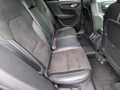 2021 Volvo XC40 T5 AWD R-Design