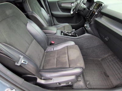 2021 Volvo XC40 T5 AWD R-Design