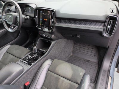 2021 Volvo XC40 T5 AWD R-Design