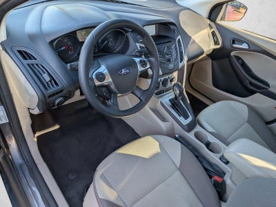 2014 Ford Focus 4dr Sdn SE
