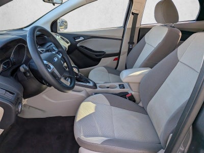 2014 Ford Focus 4dr Sdn SE