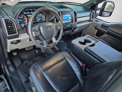 2022 Ford Super Duty F-250 SRW XLT 4WD Crew Cab 6.75' Box
