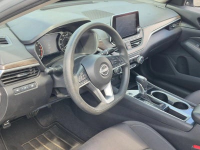 2024 Nissan Altima 2.5 SV Sedan