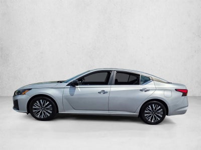 2024 Nissan Altima 2.5 SV Sedan