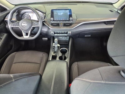 2024 Nissan Altima 2.5 SV Sedan