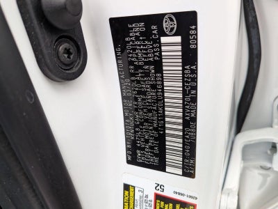 2020 Toyota Camry SE Auto (SE)