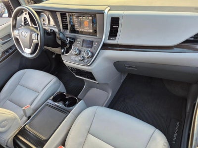 2017 Toyota Sienna XLE Premium AWD 7-Passenger (Natl)