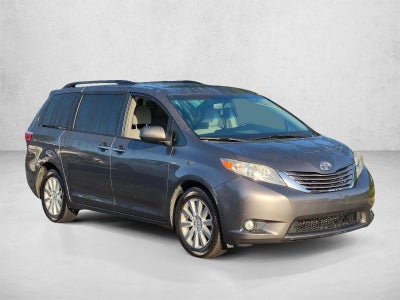 2017 Toyota Sienna XLE Premium AWD 7-Passenger (Natl)