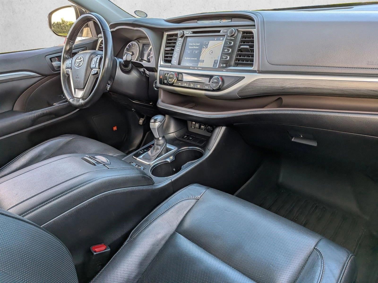 2019 Toyota Highlander Limited V6 FWD (GS)