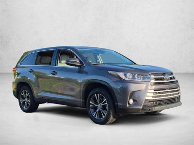 2018 Toyota Highlander LE Plus V6 FWD (SE)