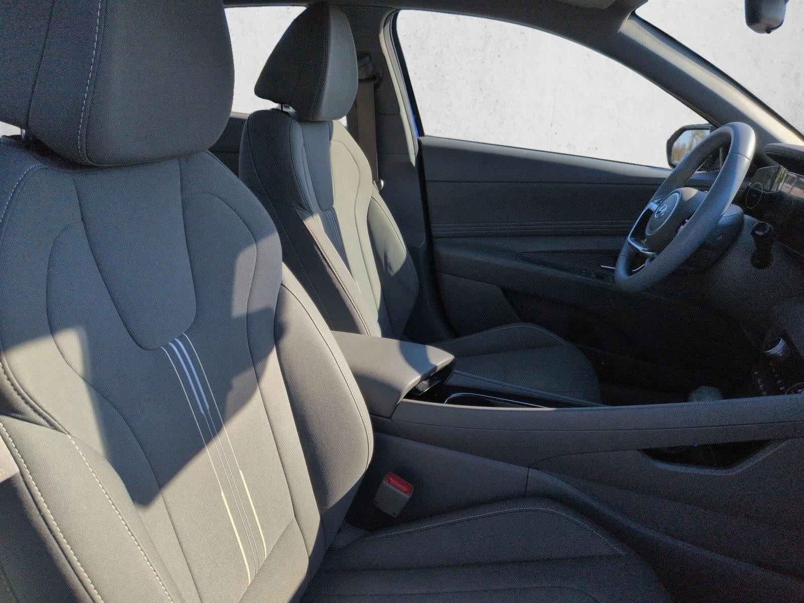2023 Hyundai ELANTRA SEL IVT