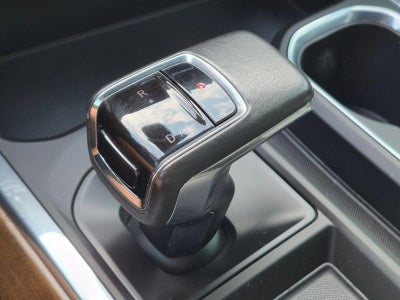 2022 Chevrolet Silverado 1500 Crew Cab Short Box 4-Wheel Drive High Country