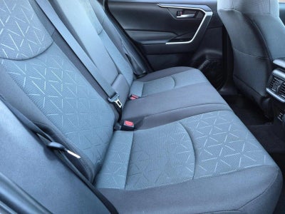 2025 Toyota RAV4 XLE FWD (GS)