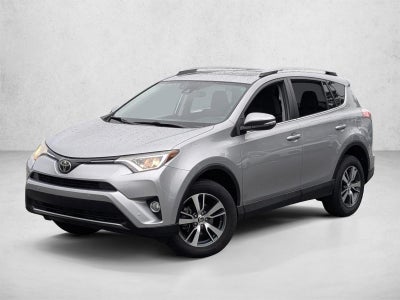 2018 Toyota RAV4 XLE FWD (GS)