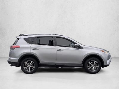 2018 Toyota RAV4 XLE FWD (GS)