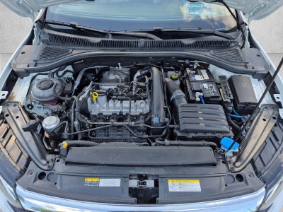 2021 Volkswagen Jetta R-Line Auto