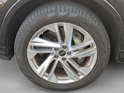 2024 Audi Q7 Premium 45 TFSI quattro