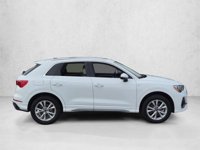 2022 Audi Q3 S line Premium 45 TFSI quattro