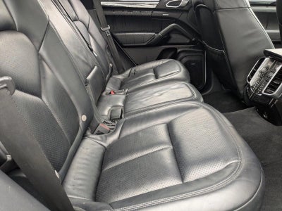 2017 Porsche Cayenne Platinum Edition AWD