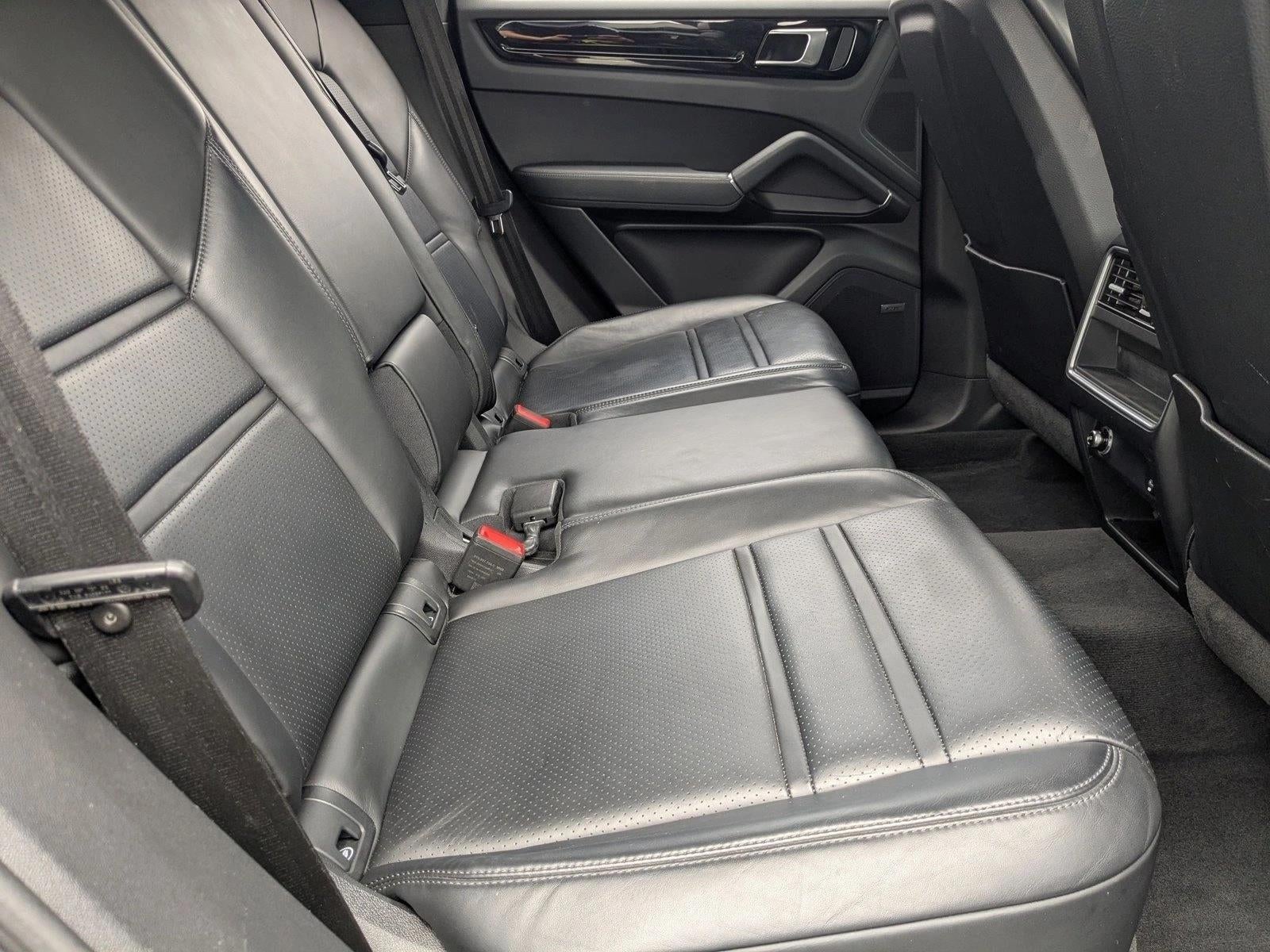 2023 Porsche Cayenne Platinum Edition AWD