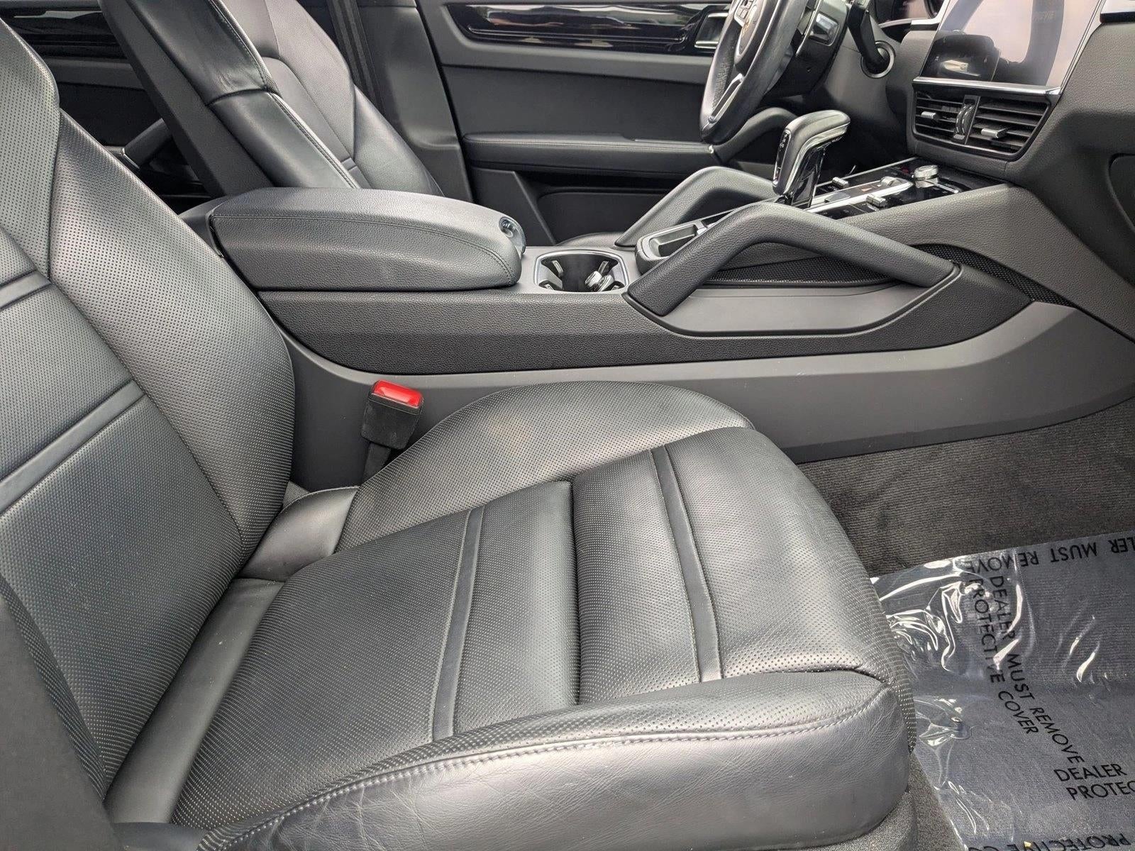 2023 Porsche Cayenne Platinum Edition AWD