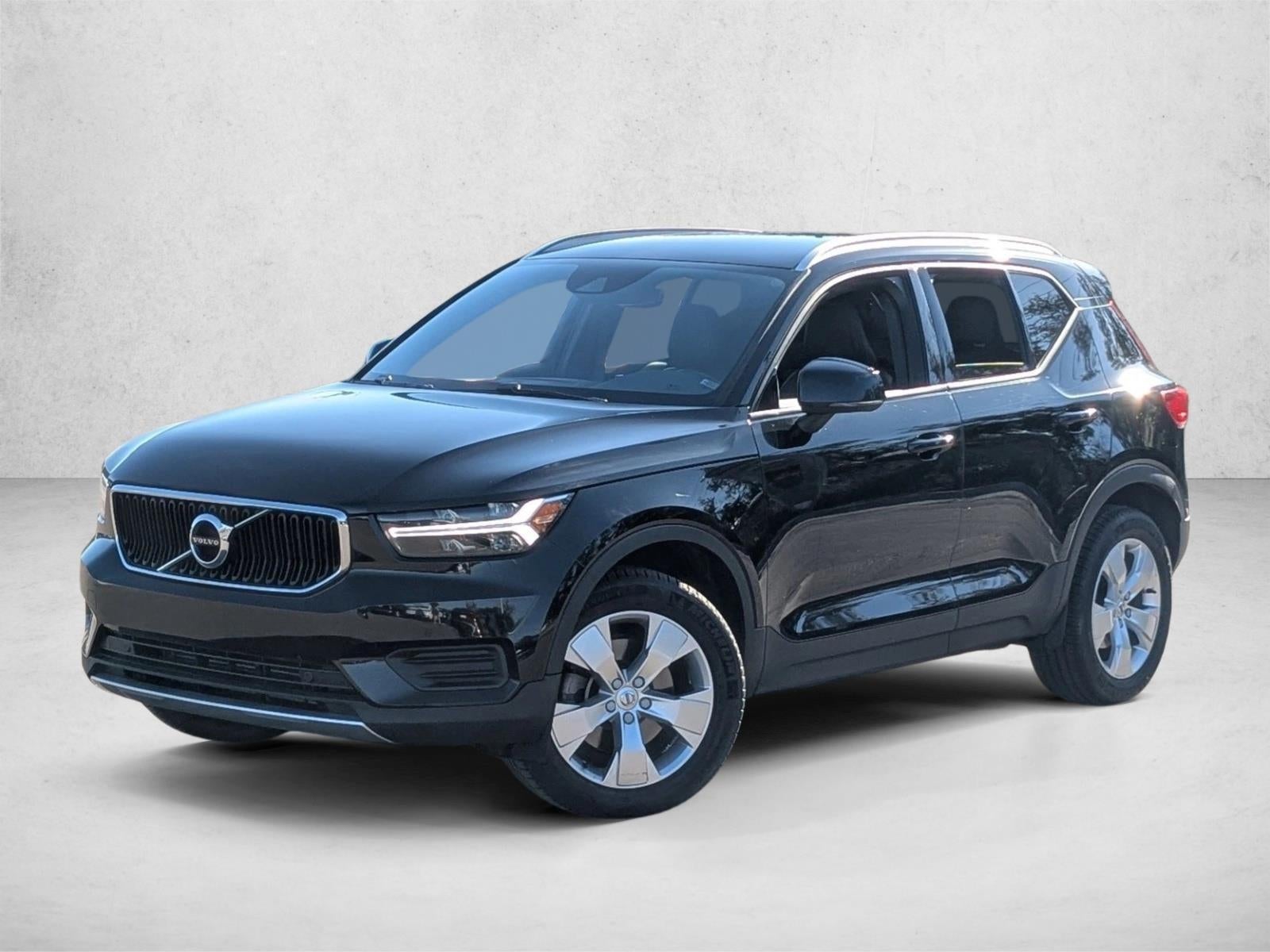 2020 Volvo XC40 T4 FWD Momentum