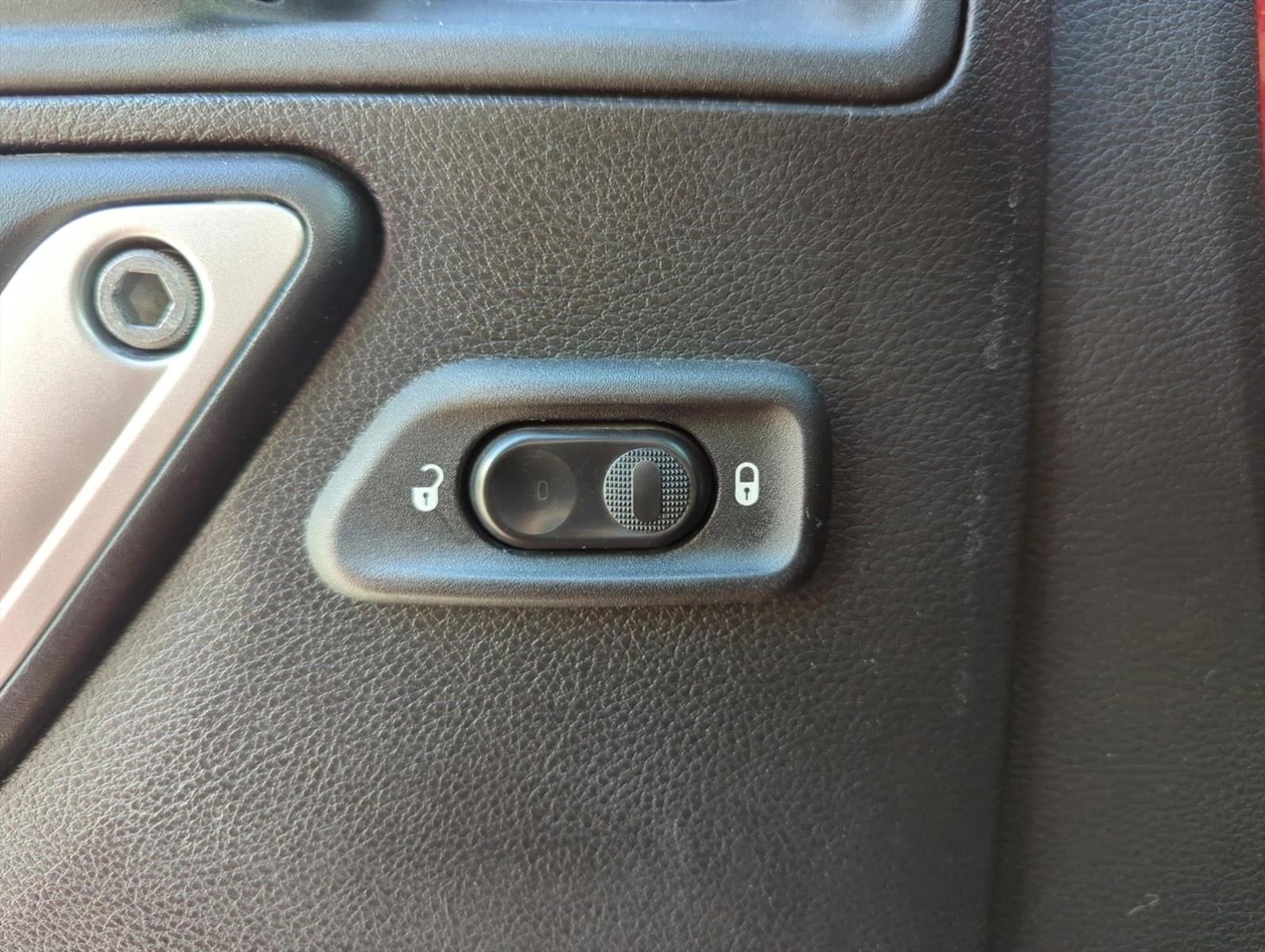 2017 Jeep Wrangler Sahara 4x4