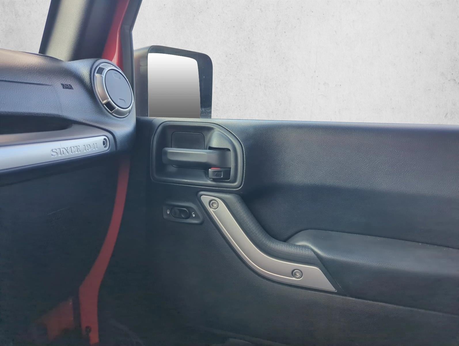 2017 Jeep Wrangler Sahara 4x4