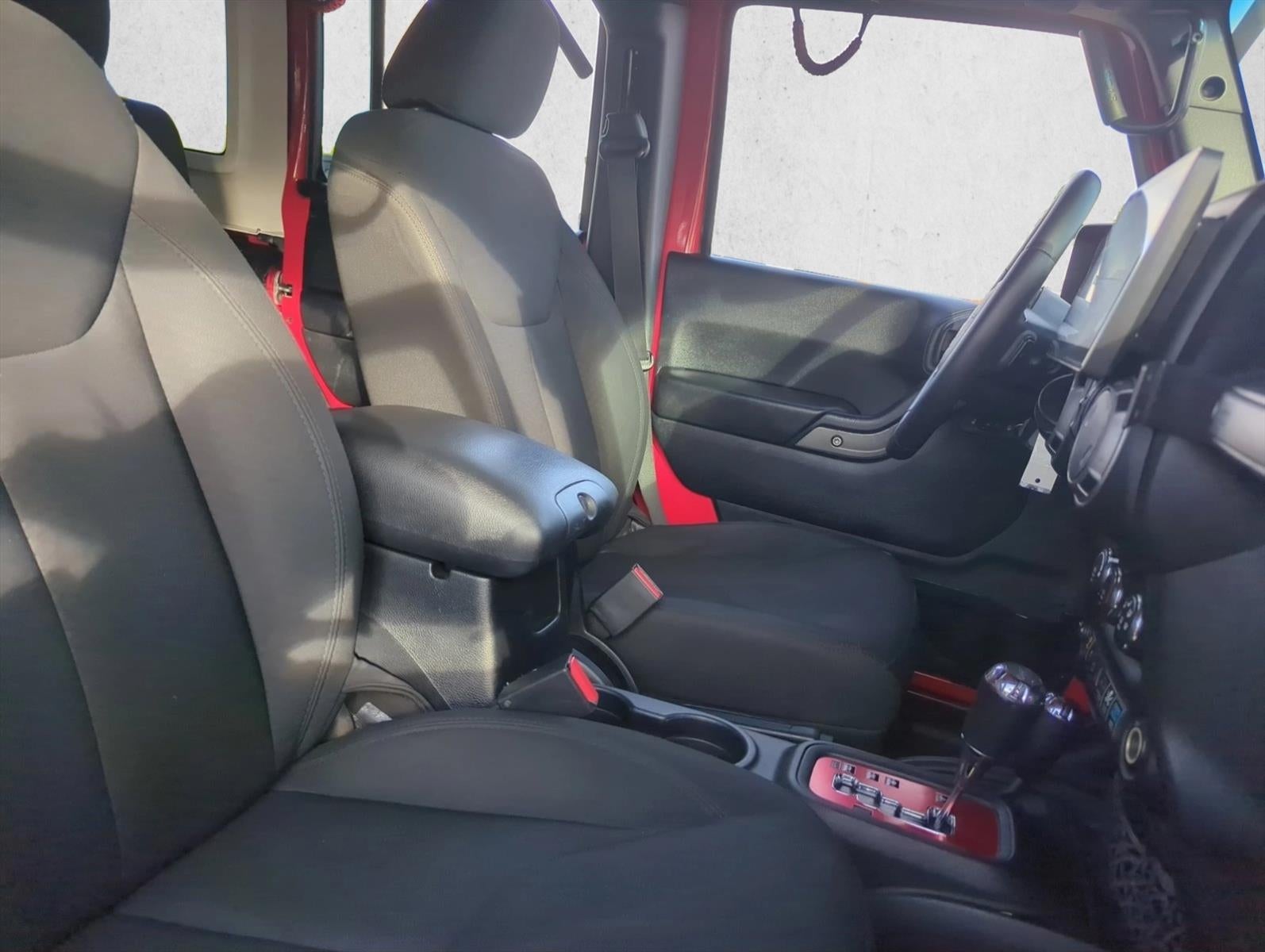 2016 Jeep Wrangler Unlimited 4WD 4dr Sport