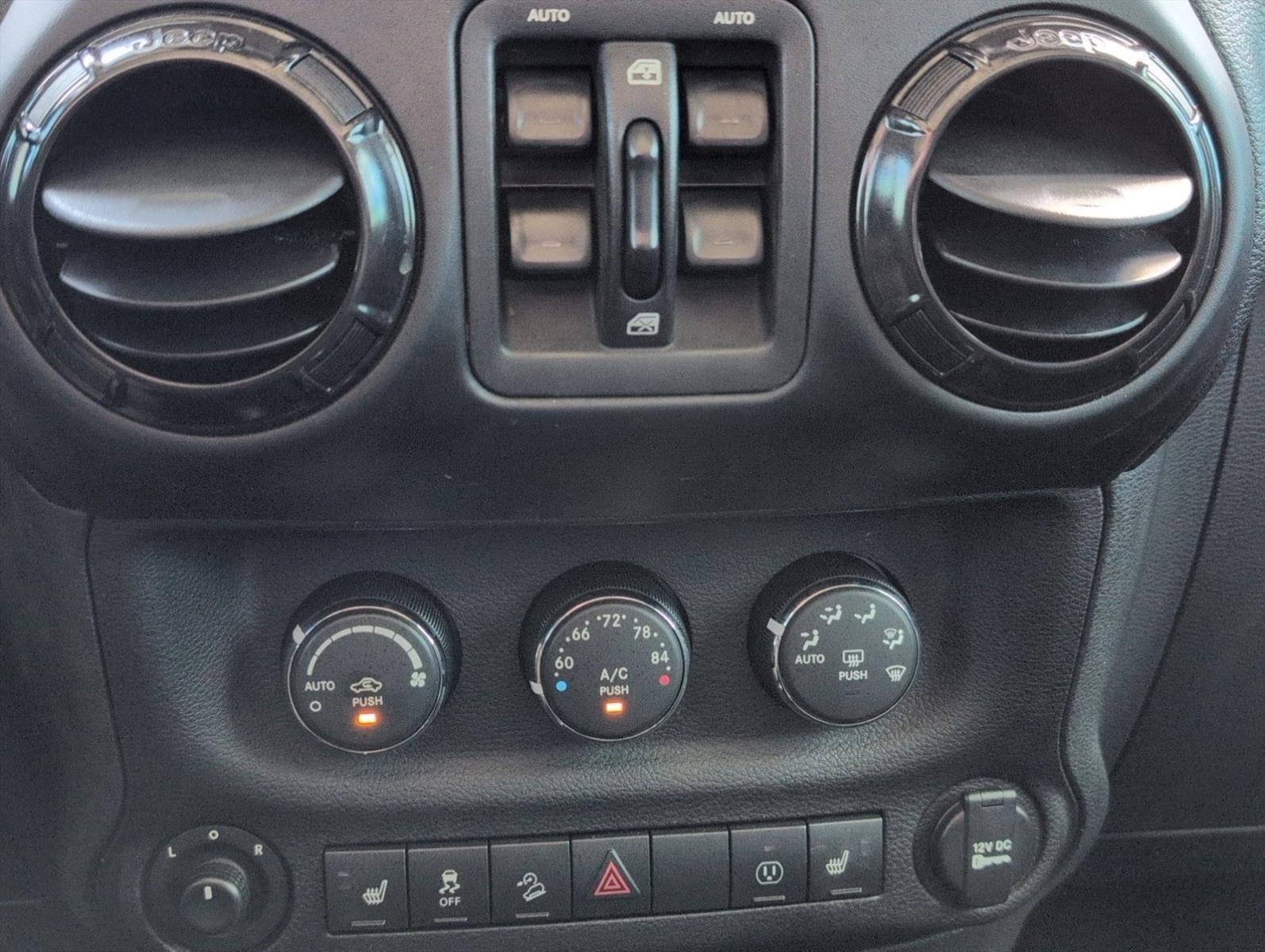 2017 Jeep Wrangler Unlimited Smoky Mountain 4x4 *Ltd Avail*