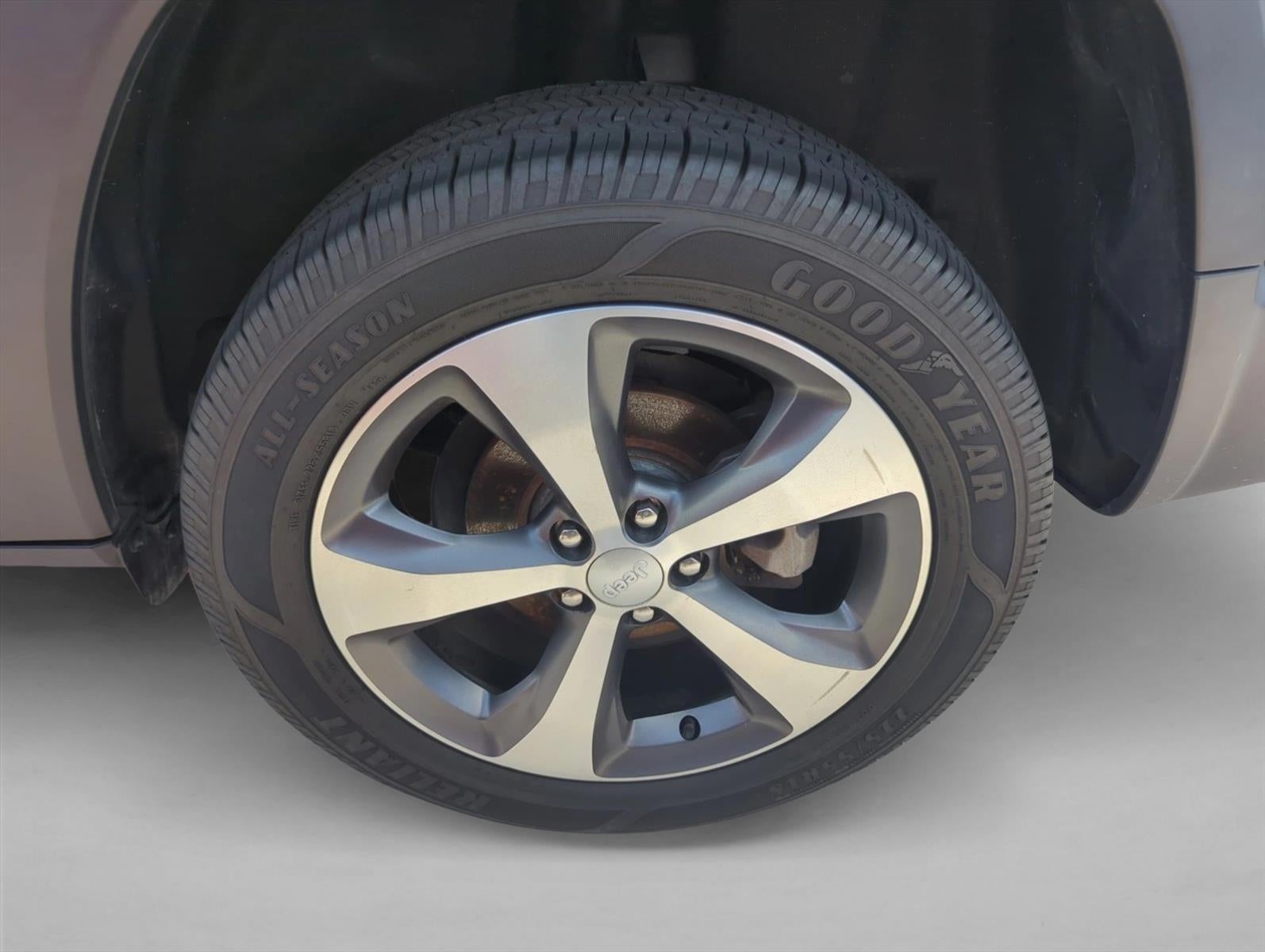 2020 Jeep Cherokee Limited FWD