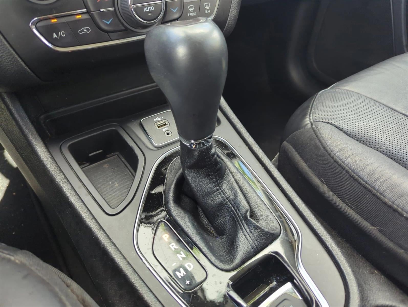 2020 Jeep Cherokee Limited FWD