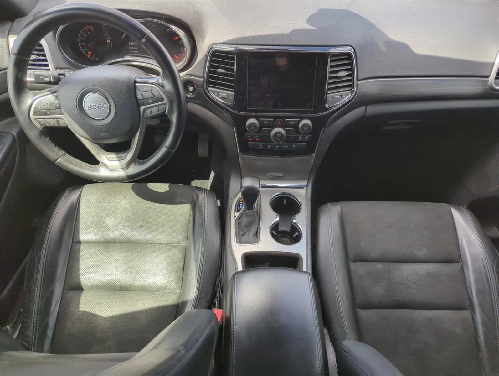 2019 Jeep Grand Cherokee Laredo E 4x2