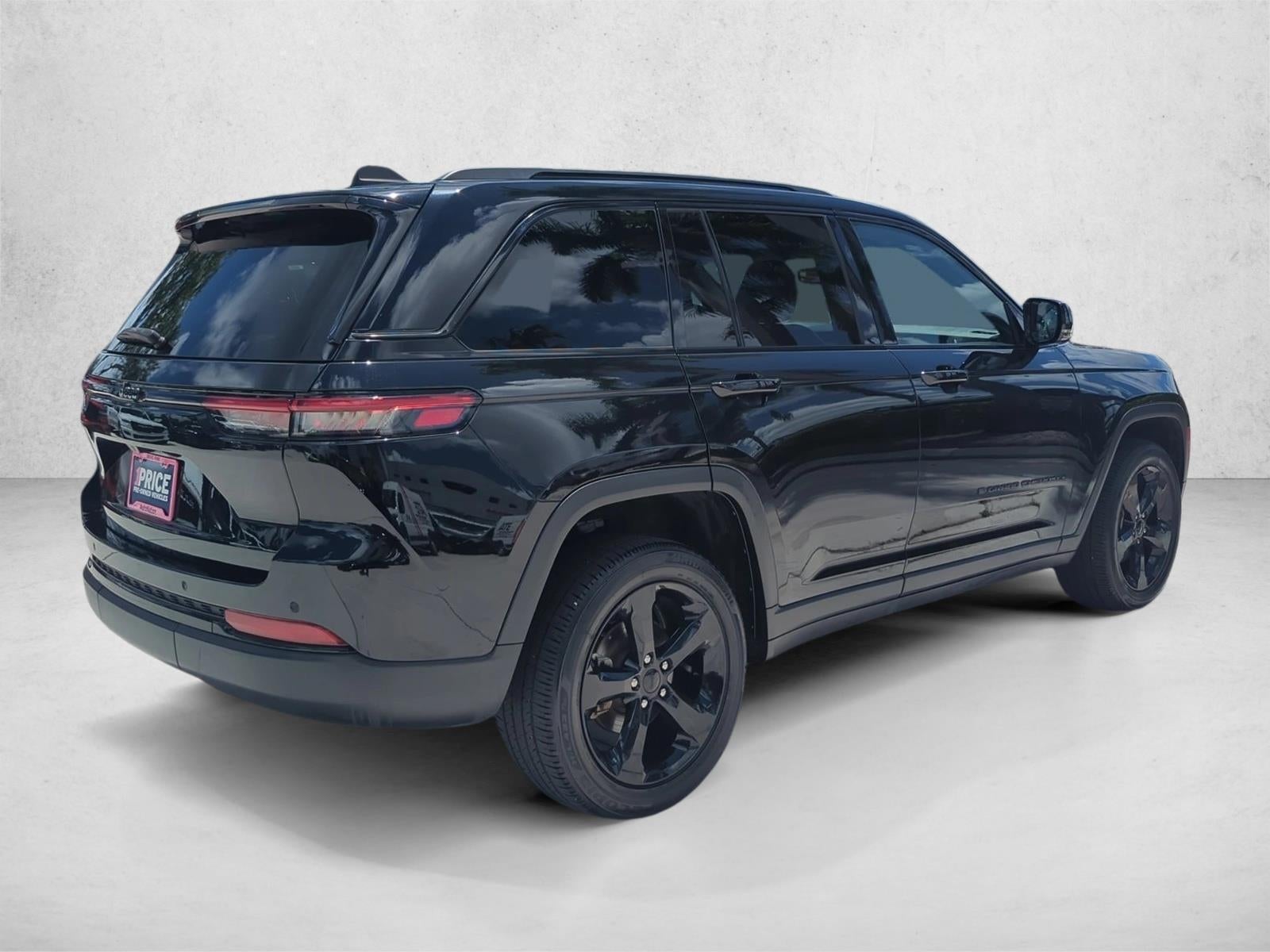 2023 Jeep Grand Cherokee Altitude 4x2