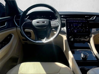 2025 Jeep Grand Cherokee Limited 4x2