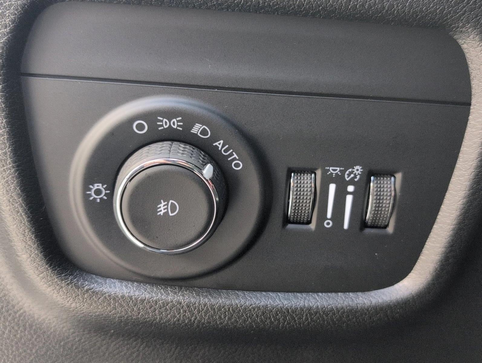 2025 Jeep Grand Cherokee Limited 4x2