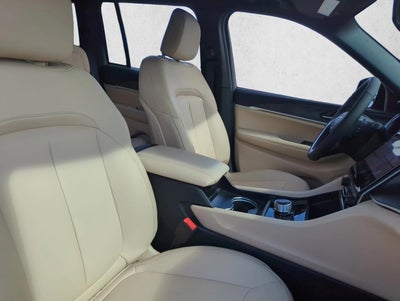 2025 Jeep Grand Cherokee Limited 4x2