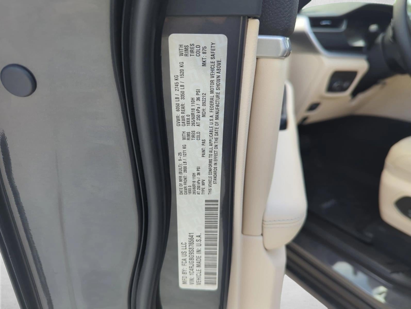 2025 Jeep Grand Cherokee Limited 4x2