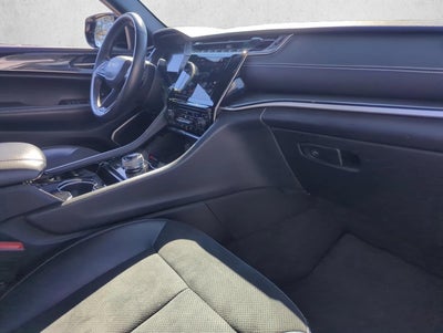 2022 Jeep Grand Cherokee L Altitude 4x2